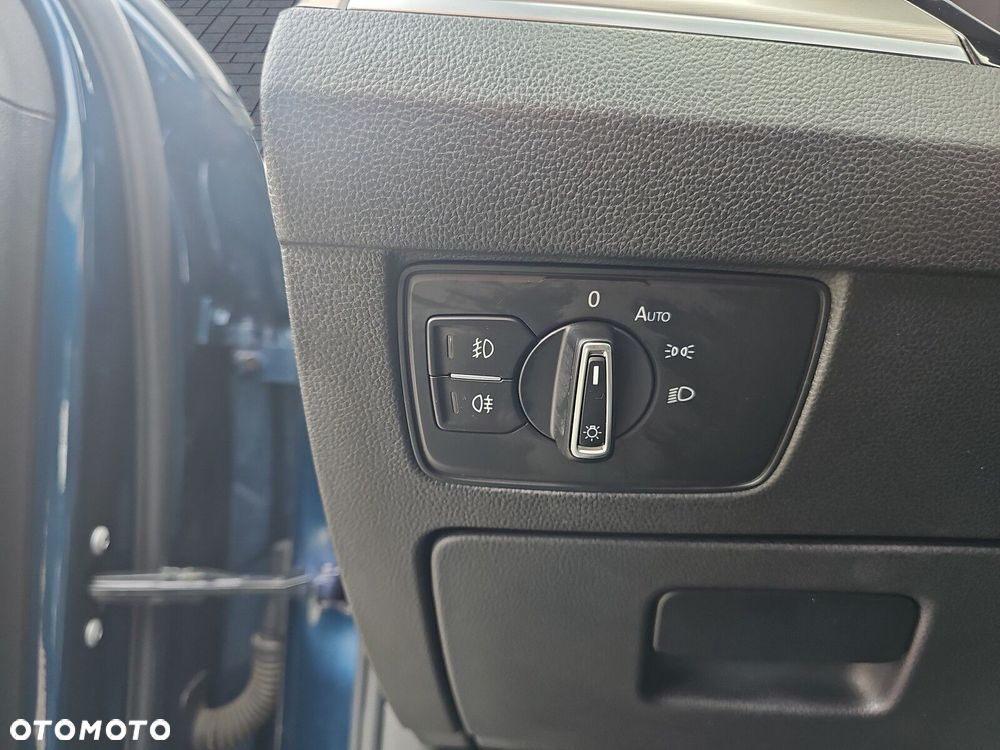 Volkswagen Passat - 28