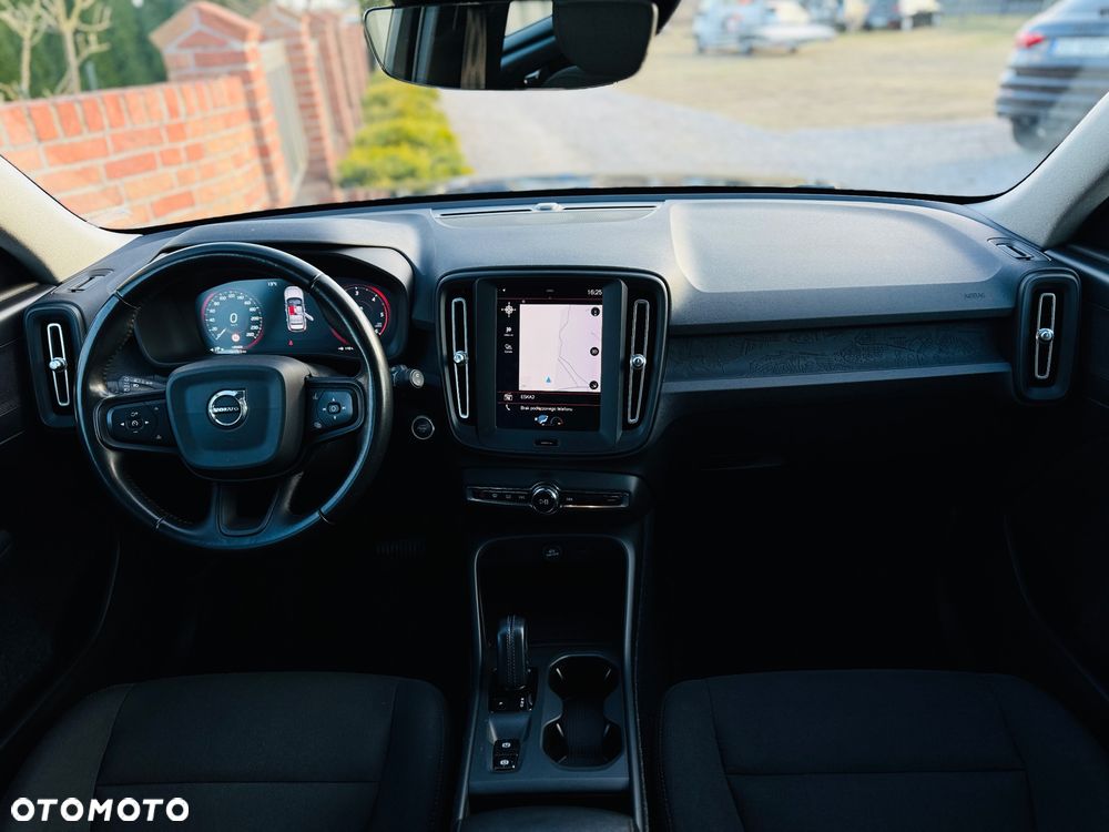 Volvo XC 40 D3 Momentum Pro - 10