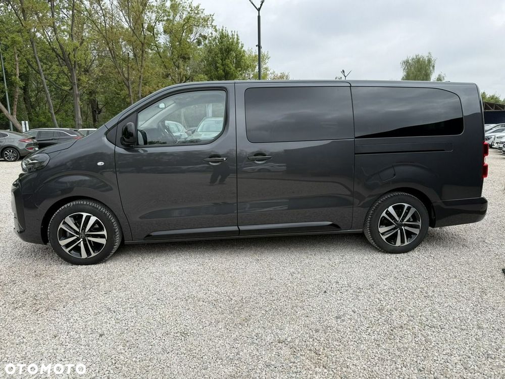 Peugeot Traveller - 12