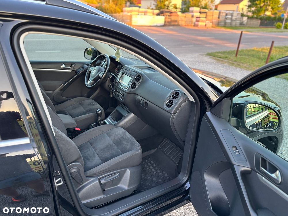 Volkswagen Tiguan - 12