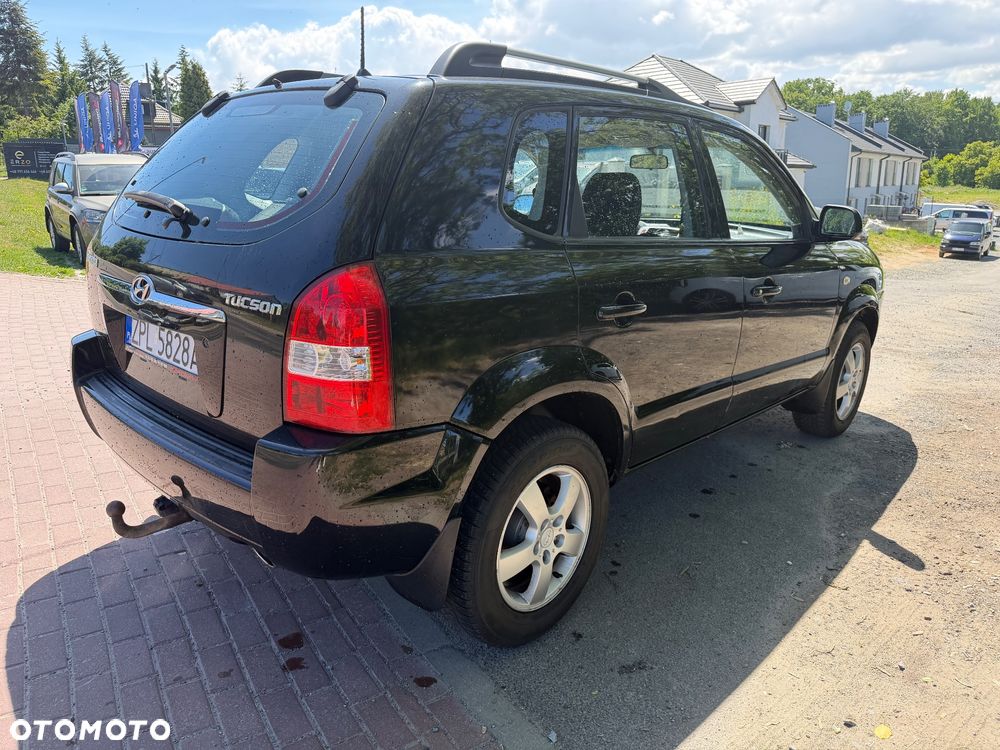 Hyundai Tucson 2.0 Comfort 2WD - 8