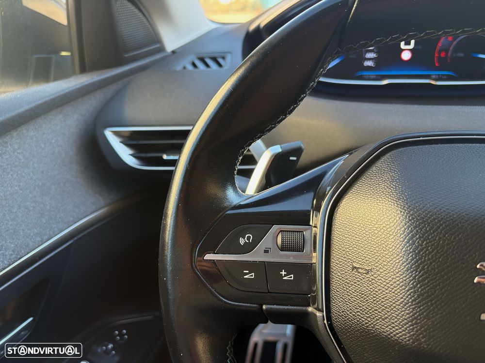 Peugeot 3008 1.6 BlueHDi Allure EAT6 J18 - 20
