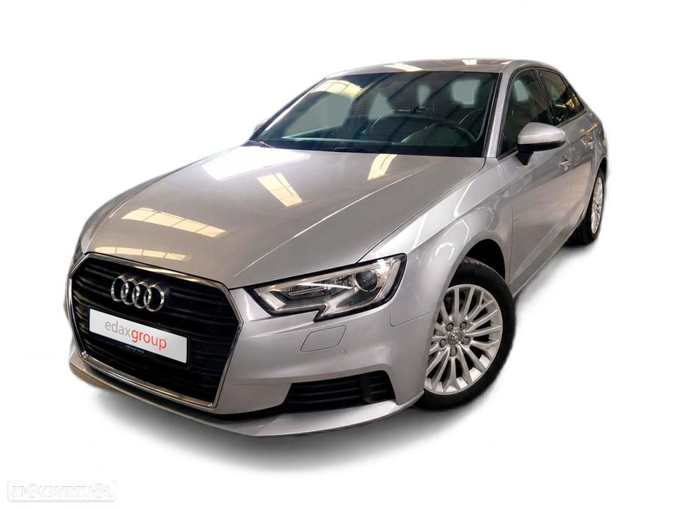 Audi A3 Sportback - 1