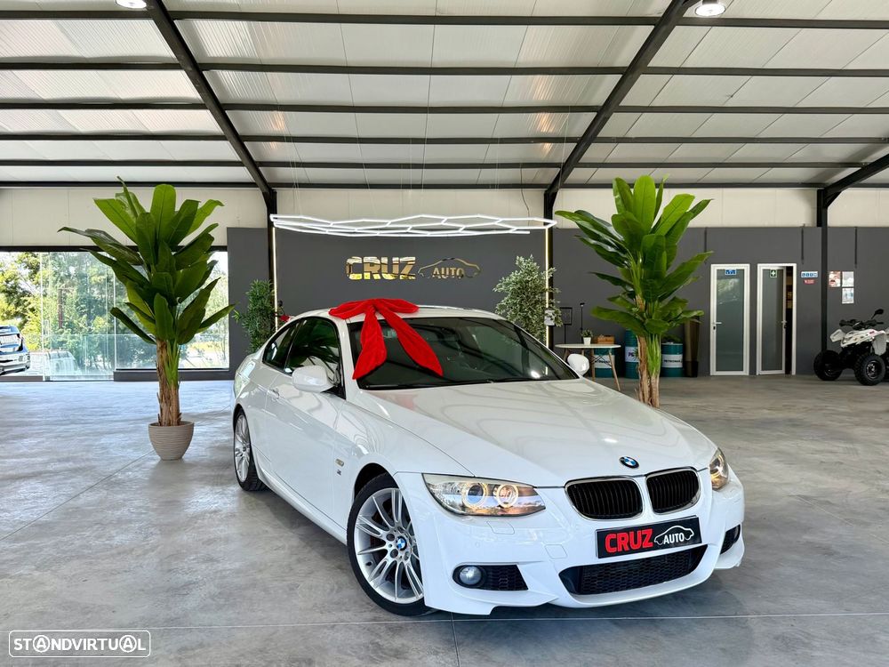 BMW 320 d Coupe Edição M — fotografia 4