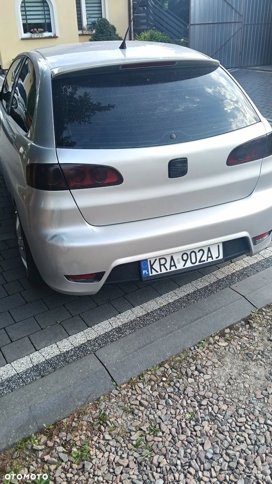 Seat Ibiza 1.4 16V Signo - 4