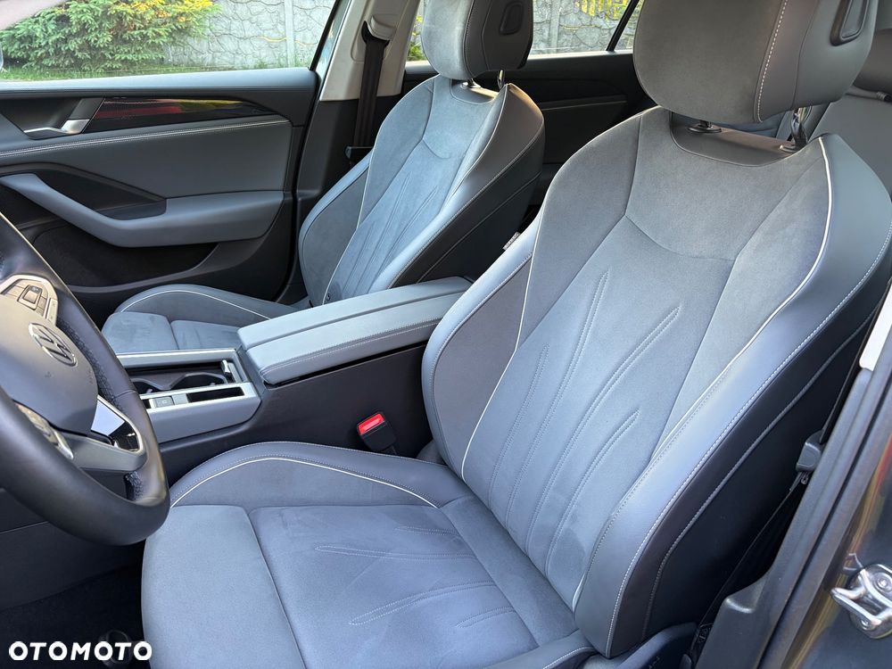 Volkswagen Passat - 16