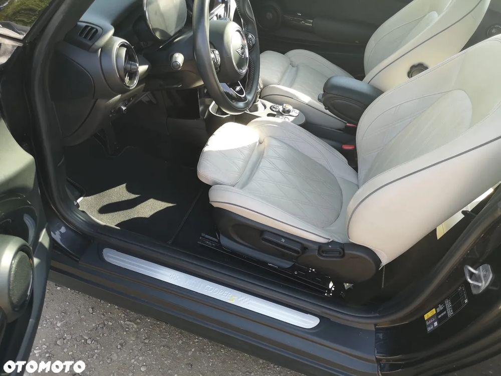 MINI Cooper SE - 19