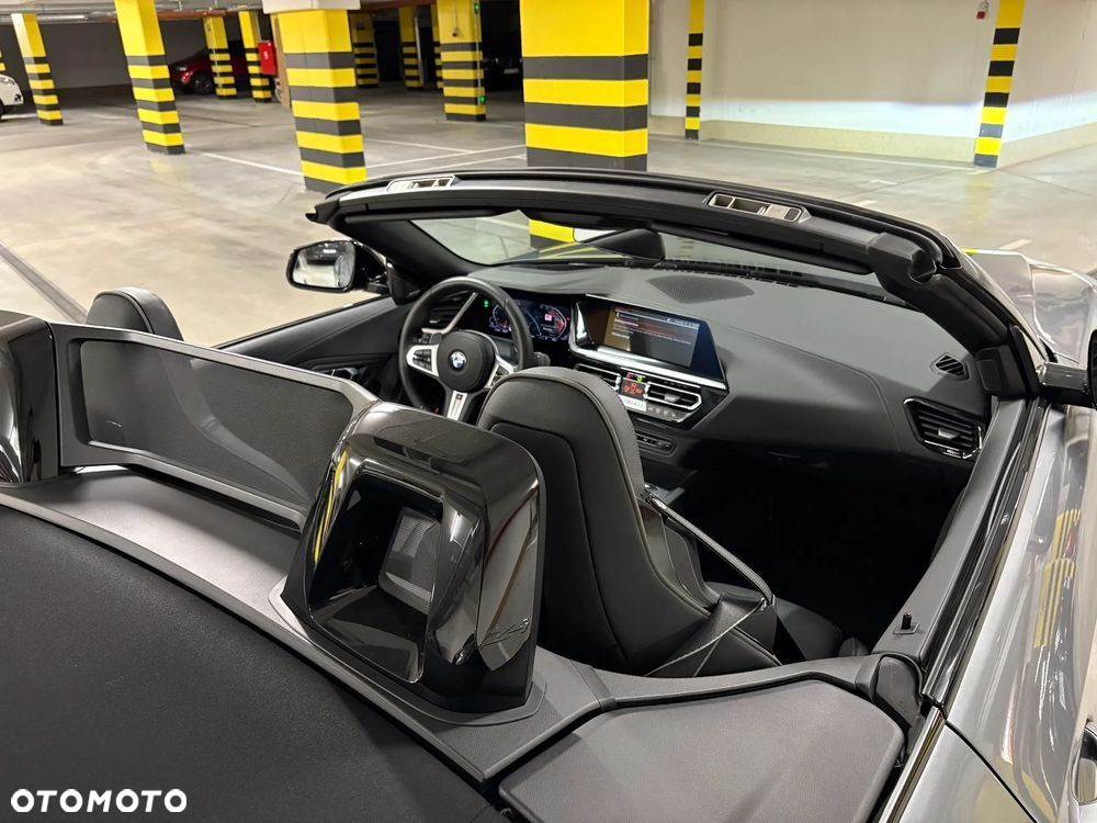 BMW Z4 sDrive20i - 12