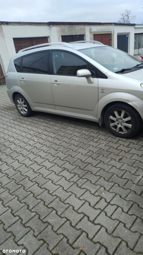 Toyota Corolla Verso 2.0 D-4D Sol - 9