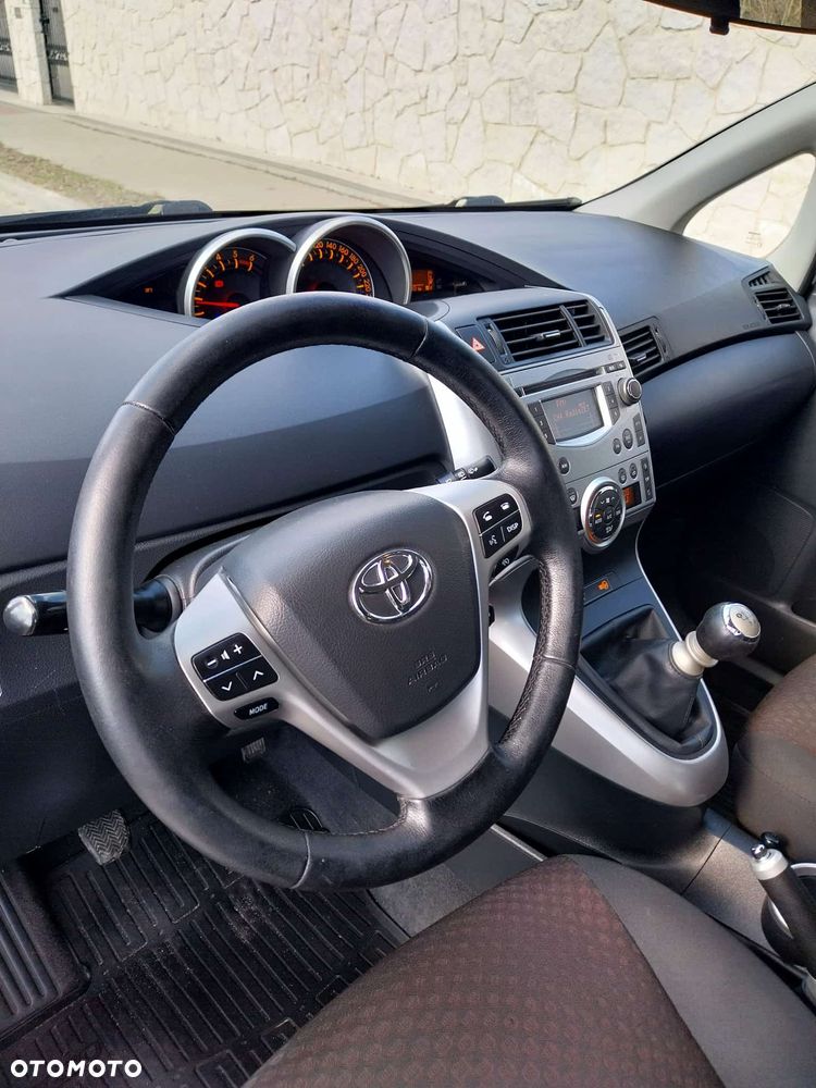 Toyota Verso 2.0 D-4D Sol plus - 39