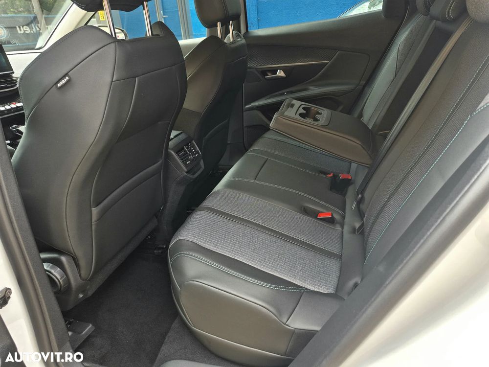 Peugeot 3008 PHEV 180 EAT8 Allure Pack - 21