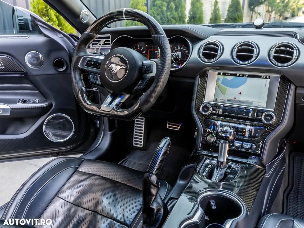 Ford Mustang - 7