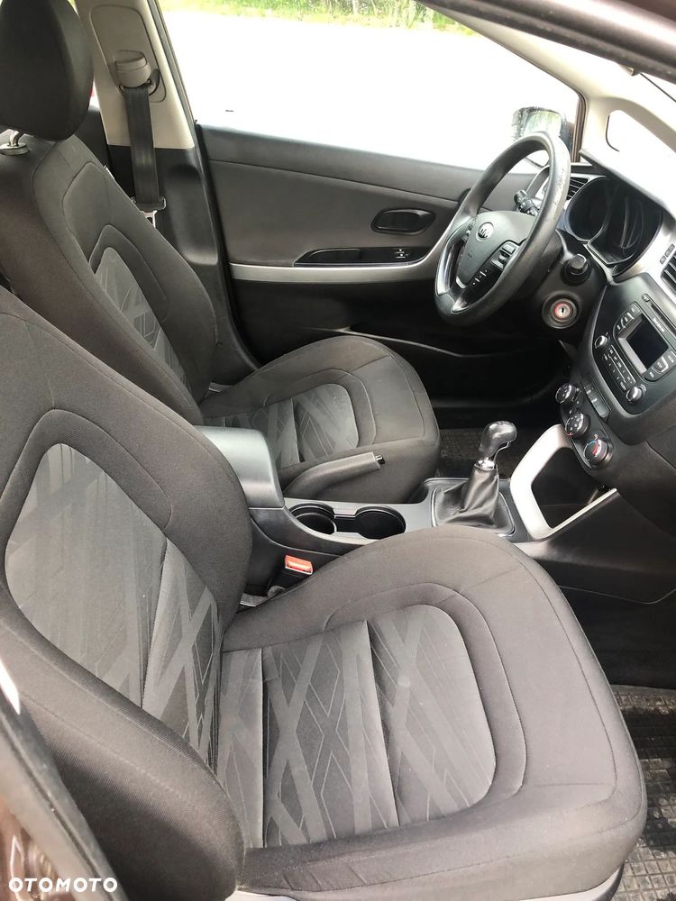 Kia Ceed - 8