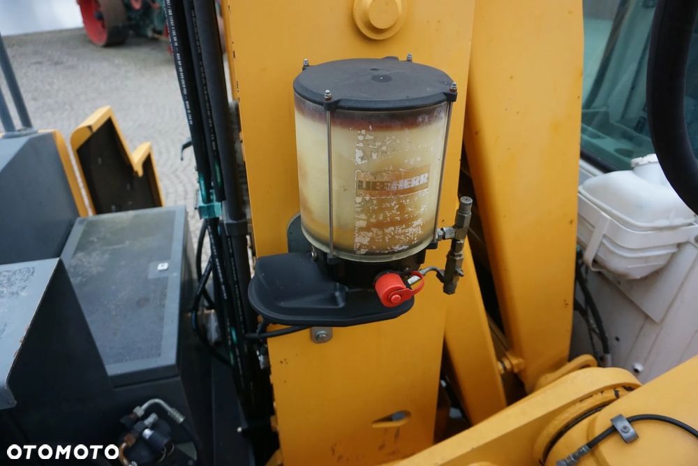 Liebherr A 924C - 14