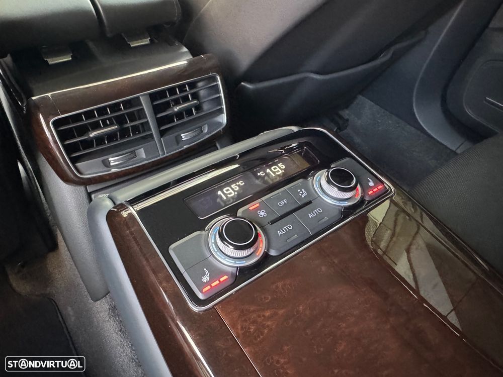 Audi A8 4.2 TDi V8 quattro - 9