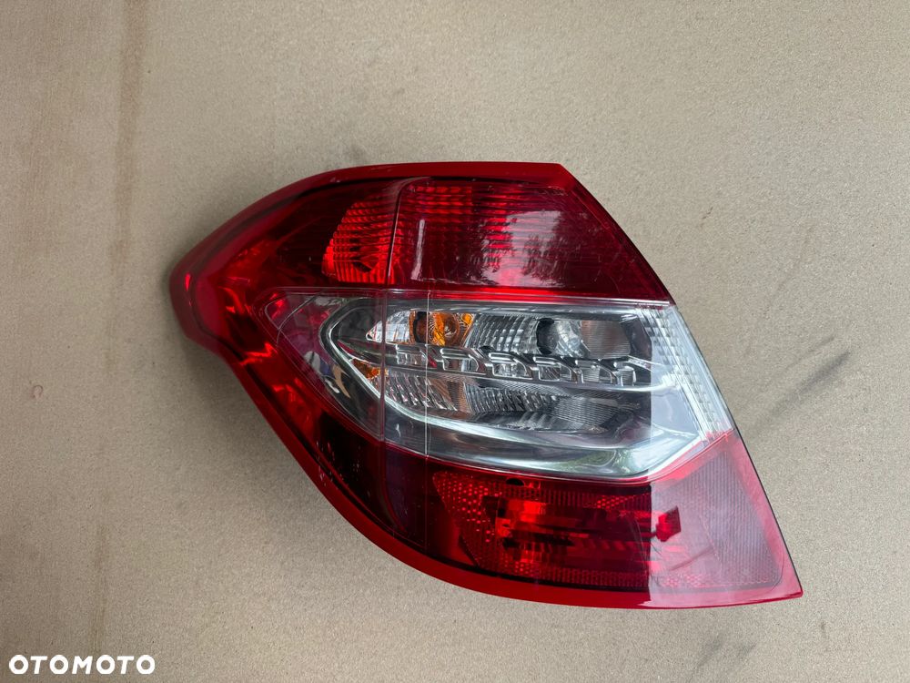Lampa tylna lewa Citroen C4 II B7 HB 9687312180 - 3