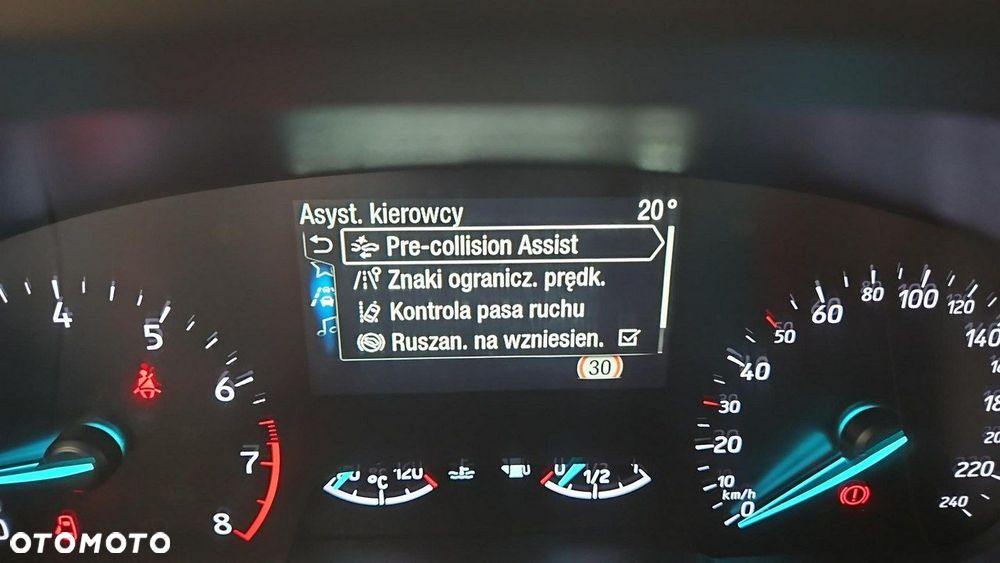 Ford Focus 1.0 EcoBoost Titanium - 22