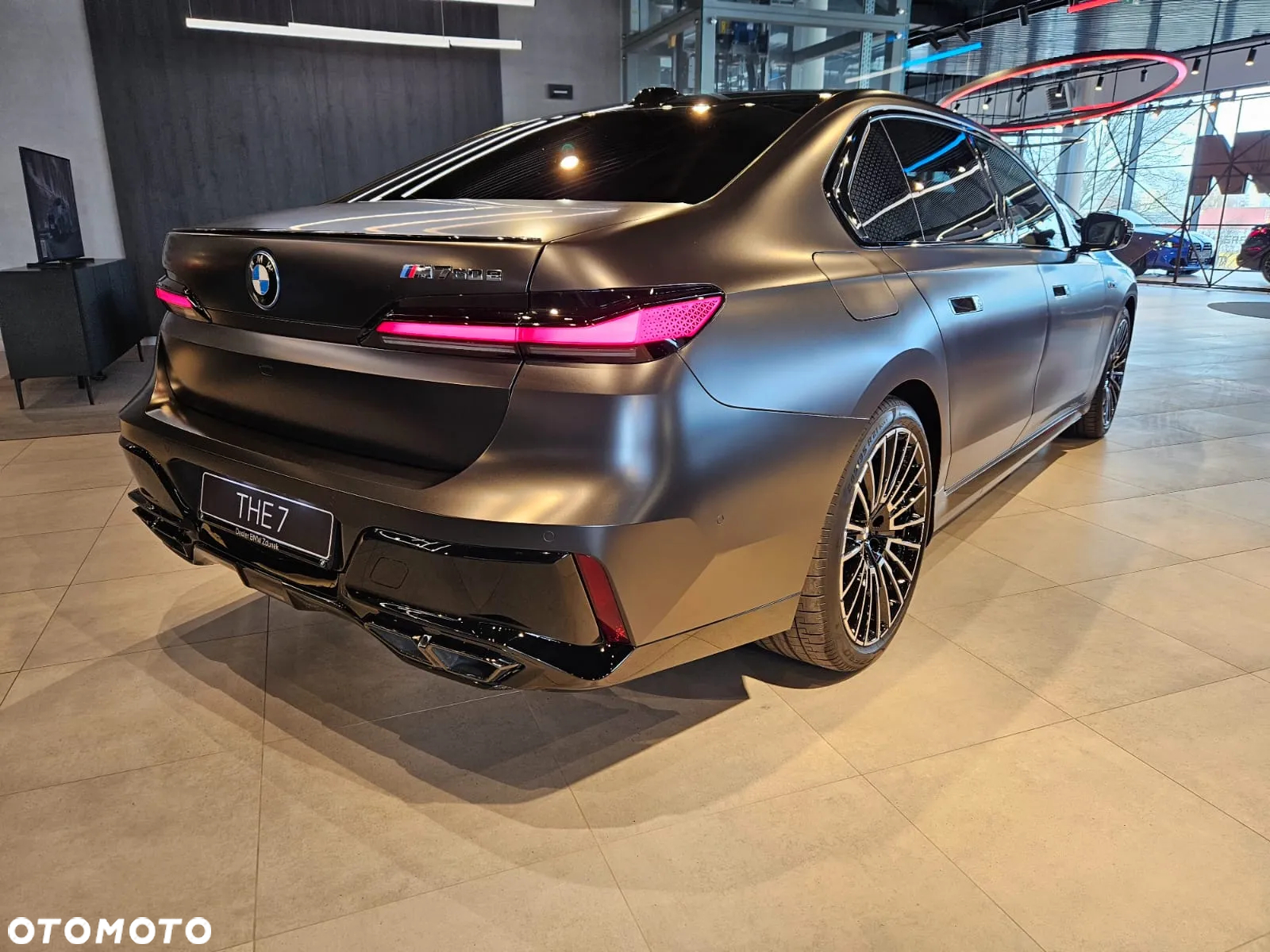 BMW Seria 7 M760e xDrive - 5
