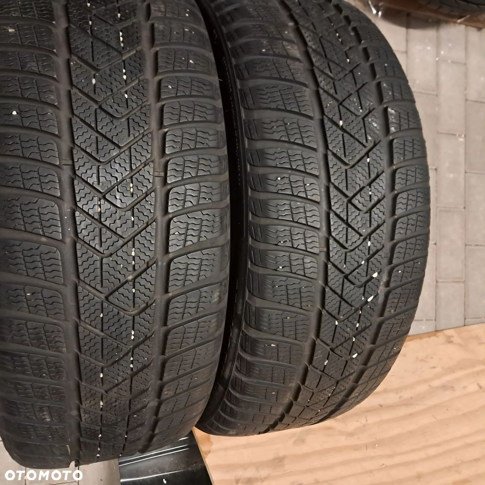 Opony zimowe 2szt 225/40/19 225/40R19 zima pirelli sottozero 3 para - 3