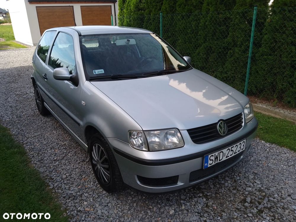 Volkswagen Polo - 1