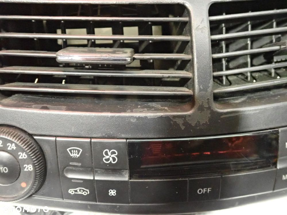 PANEL STEROWANIA NAWIEWU KLIMATYZACJI MERCEDES-BENZ W211 E200 CDI  2118300790 A2118301854 - 8