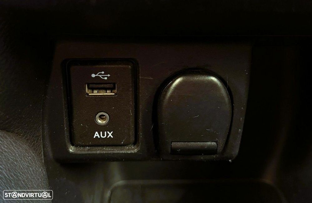 Nissan Micra 0.9 IG-T N-Connecta Lifestyle S/S - 17