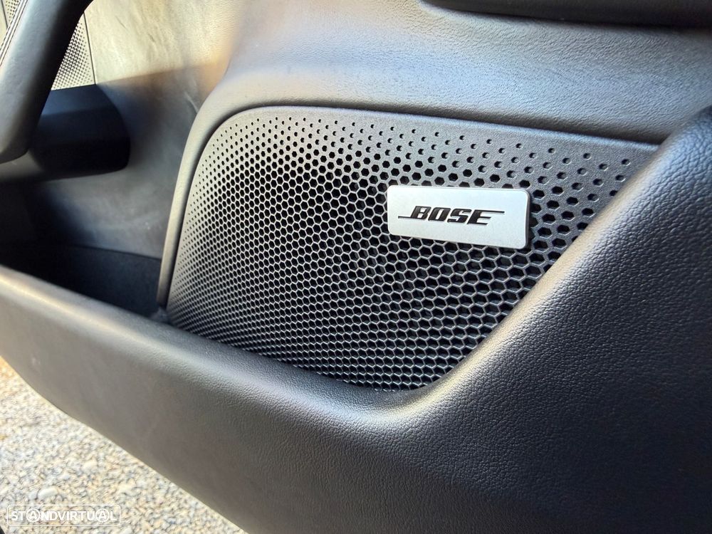 Porsche Taycan 4S - 16