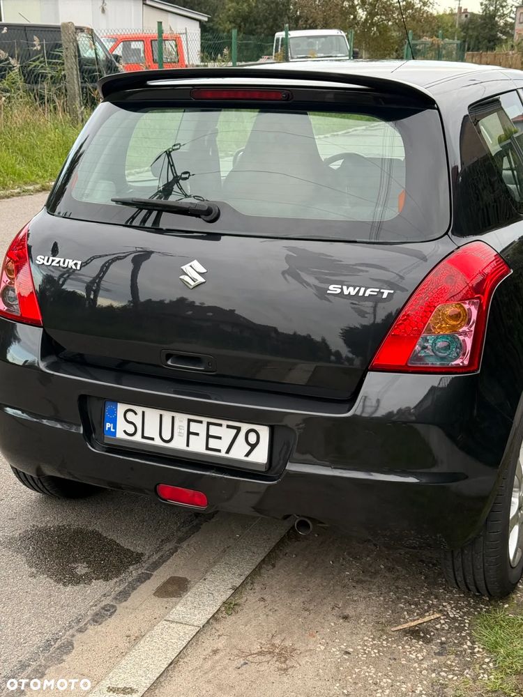 Suzuki Swift - 3