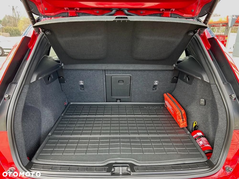 Volvo XC 40 T5 AWD R-Design - 11