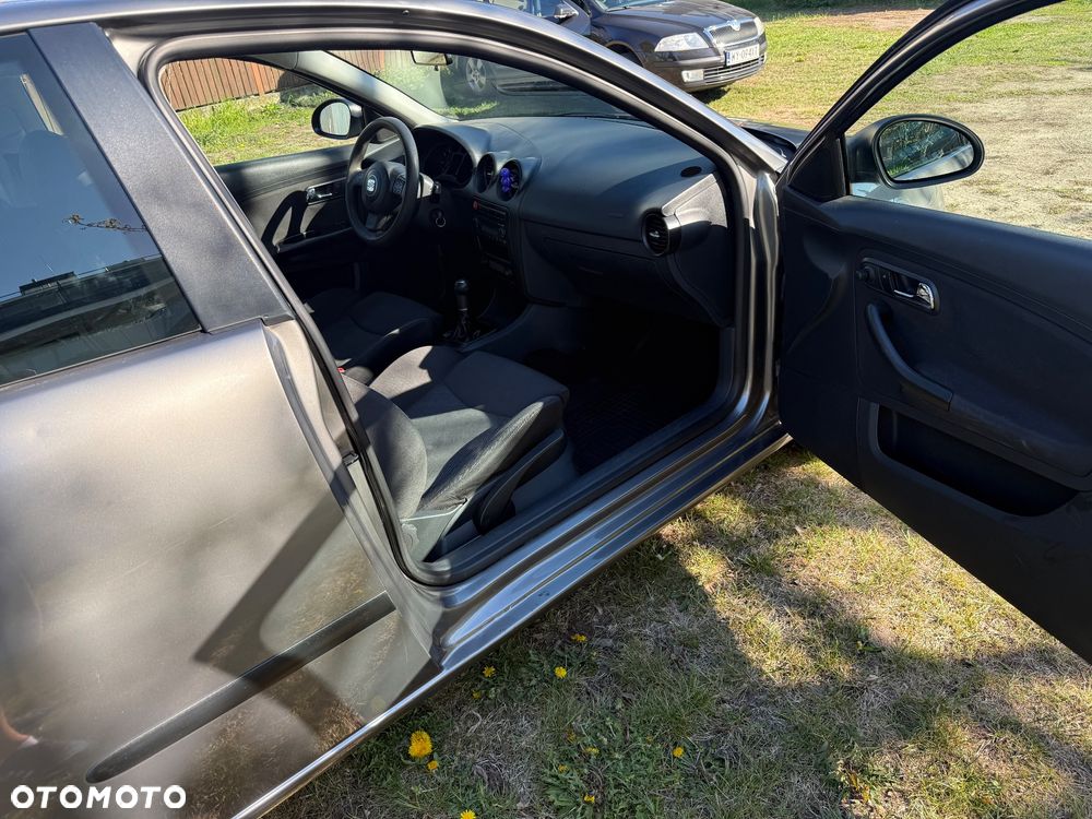 Seat Ibiza 1.4 16V Reference - 11