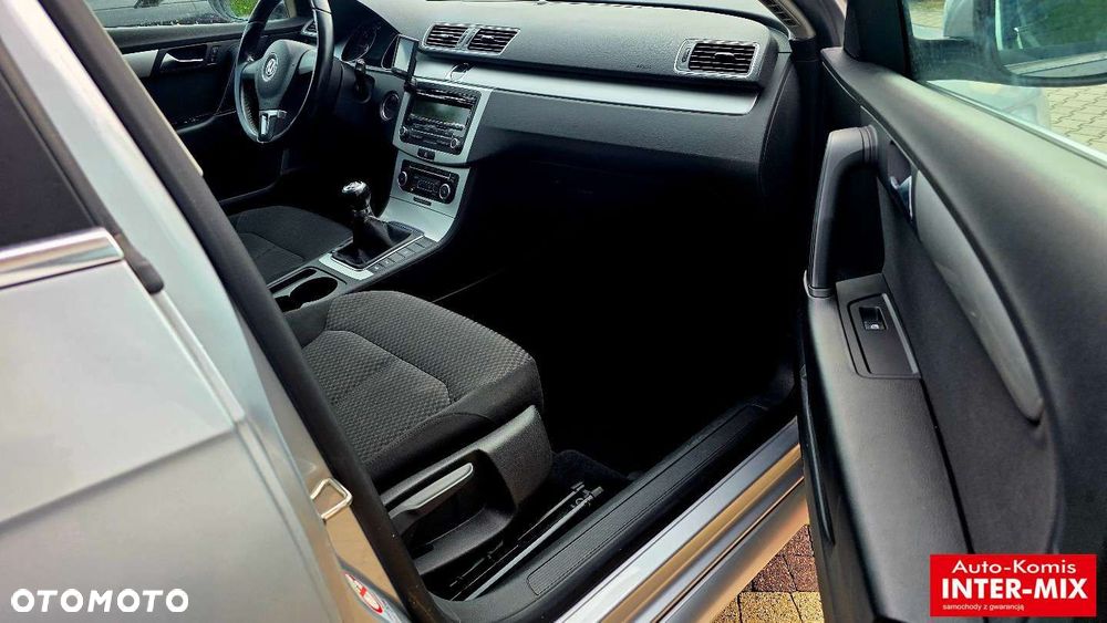 Volkswagen Passat - 37