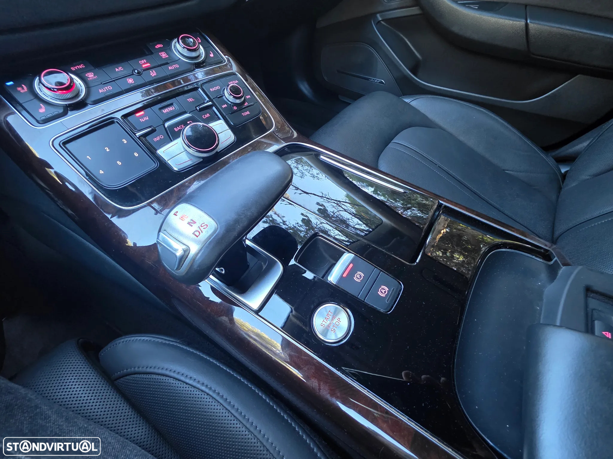 Audi A8 3.0 TDI V6 quattro Clean Diesel Exclusive - 24