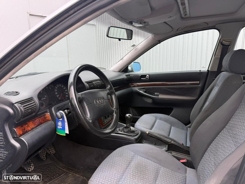 Audi A4 Avant 1.9 TDI Sport - 4