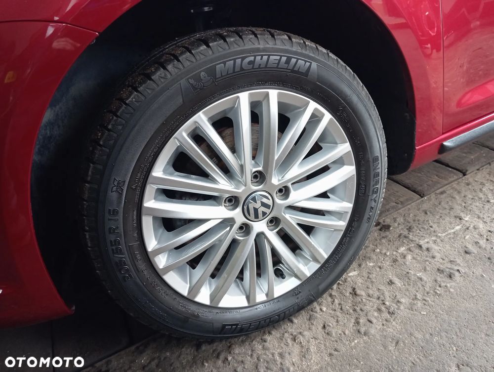 Volkswagen Touran - 18