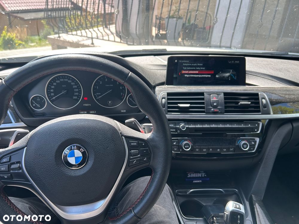 BMW Seria 3 330e iPerformance - 13