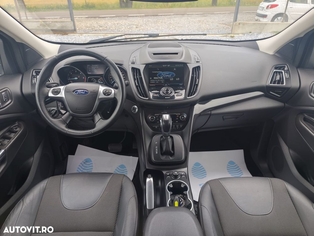 Ford Kuga 2.0 TDCi 4x4 Aut. Business Edition - 24