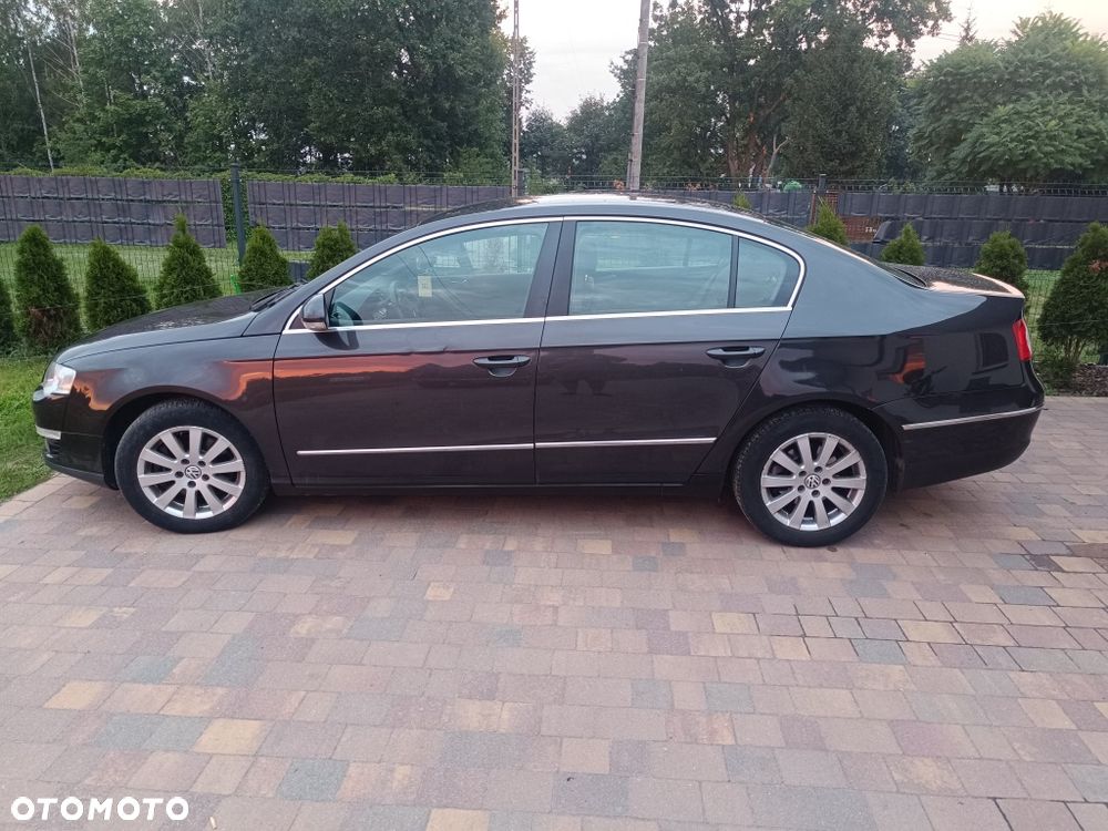 Volkswagen Passat - 3