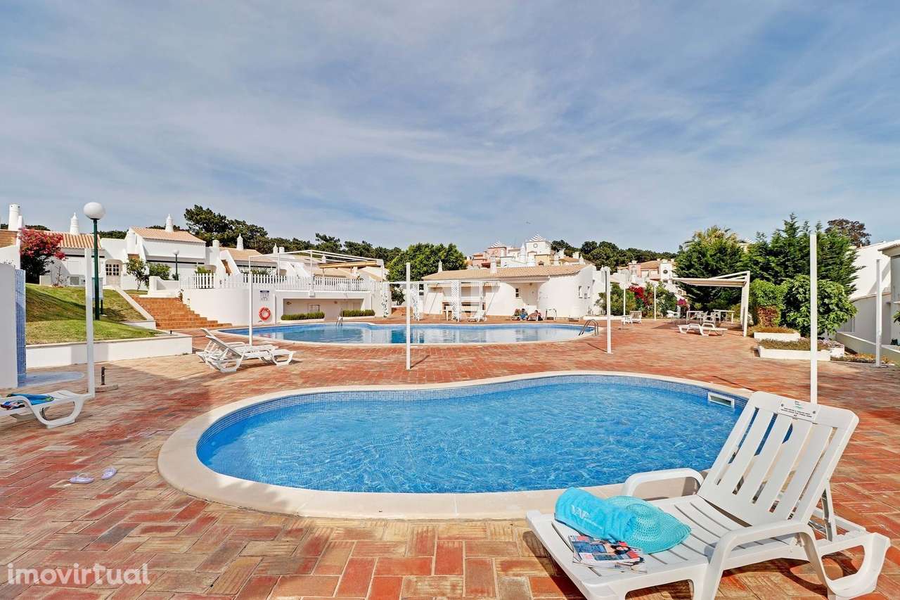 Moradia Térrea 1 quarto com Piscina Comum, Vilamoura - Grande imagem: 2/16