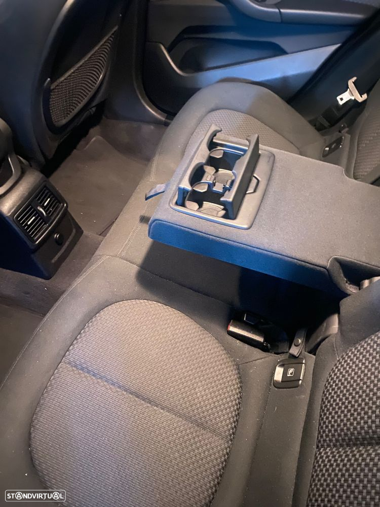 BMW X1 18 i sDrive - 19