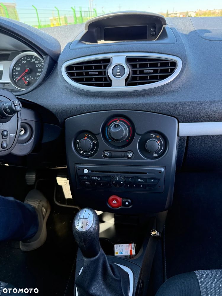 Renault Clio 1.2 16V Alize - 6