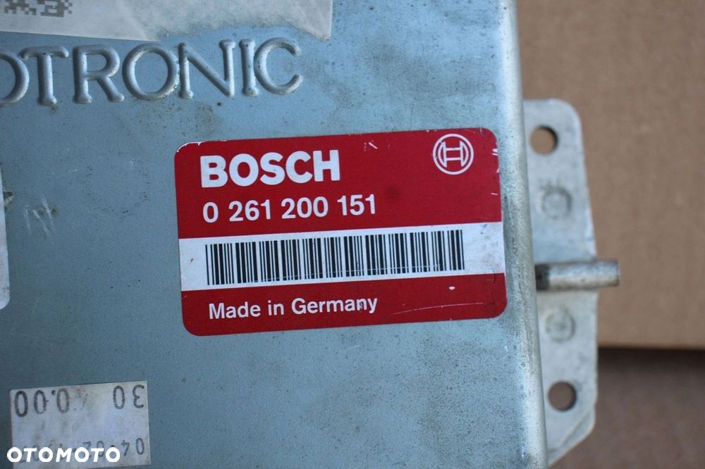 Komputer sterownik silnika BMW e32 e34 m30 188KM 3.0 730i 530i 0261200151 - 1