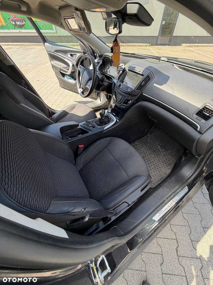 Opel Insignia 2.0 T Cosmo S&S - 14