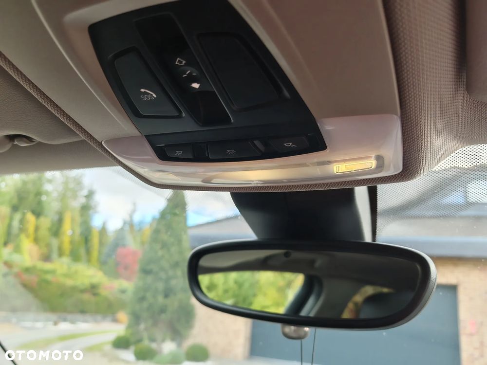 BMW Seria 1 118d Sport Line - 30