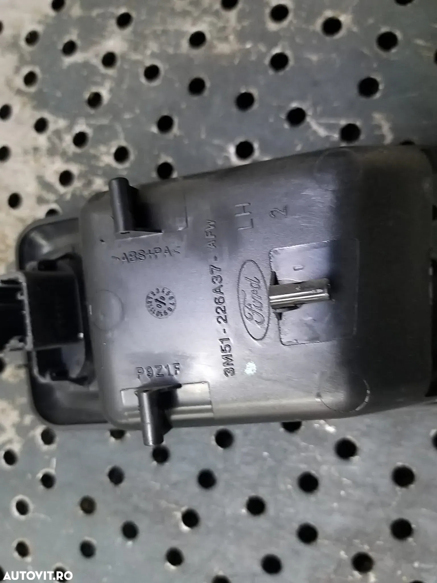 Buton geam electric stanga spate ford c max 10628510 - 2