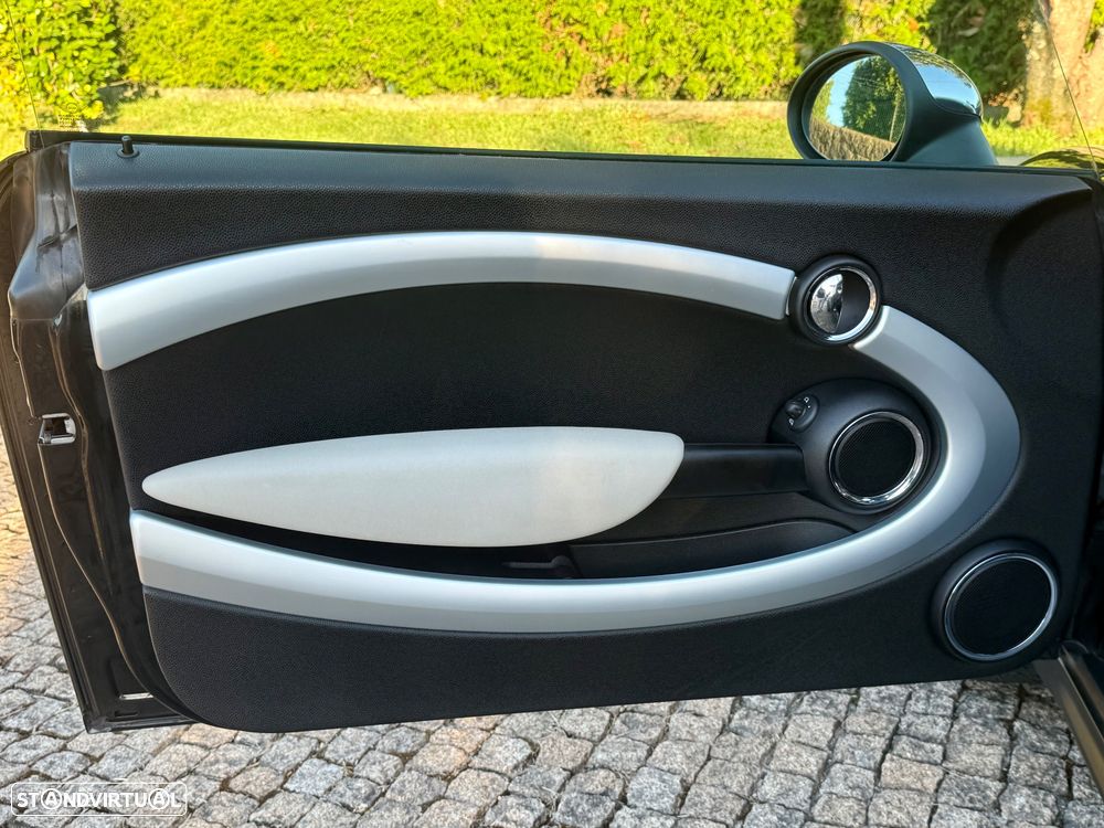 MINI 3 Portas Cooper SD Auto - 22