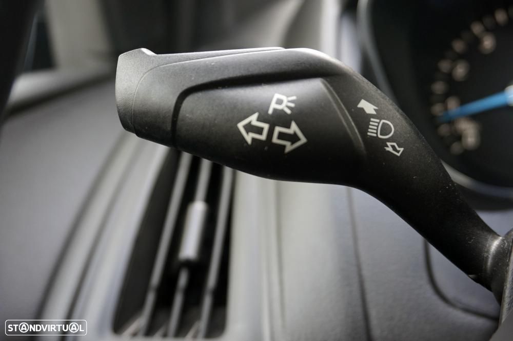 Ford Focus SW 1.0 EcoBoost S&S ST-LINE - 23