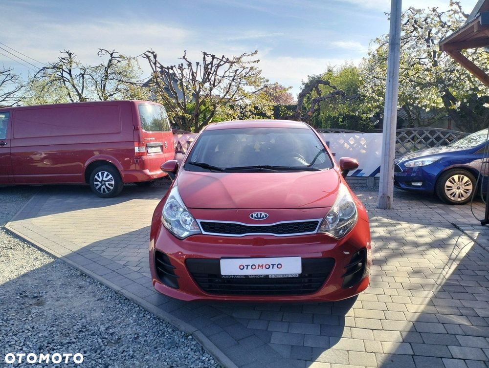 Kia Rio - 4