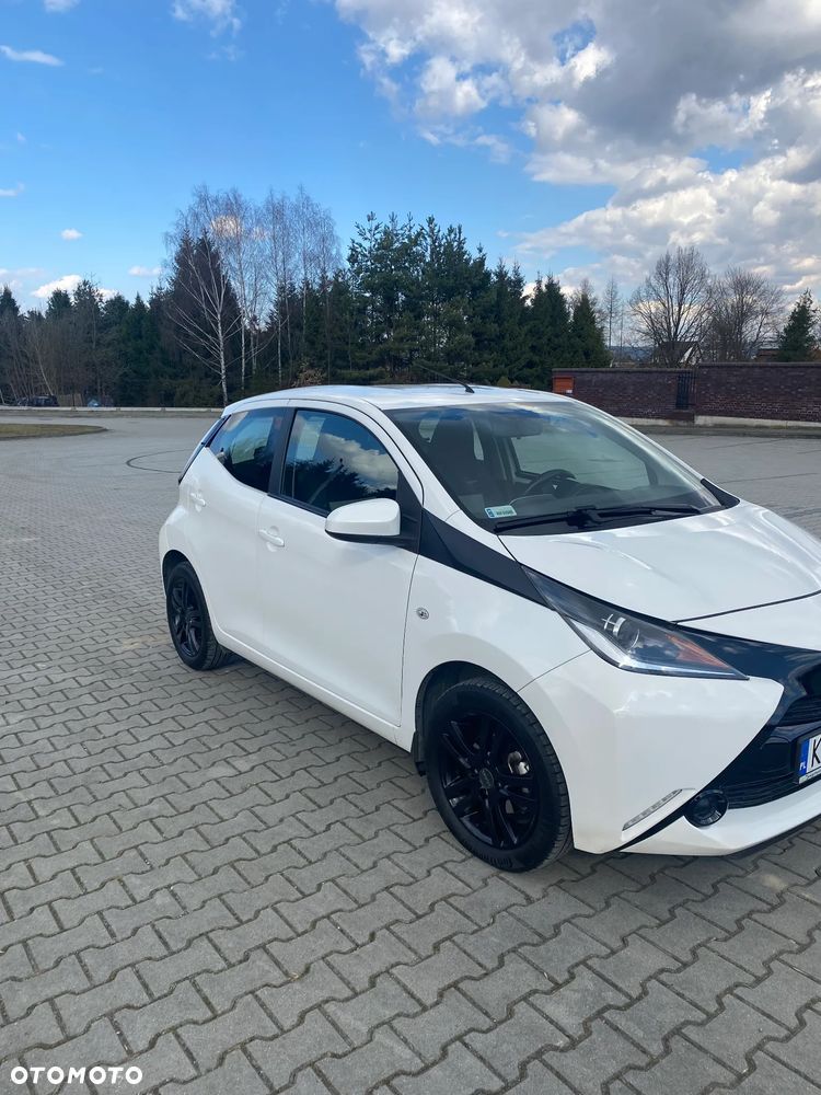Toyota Aygo x-play touch - 5