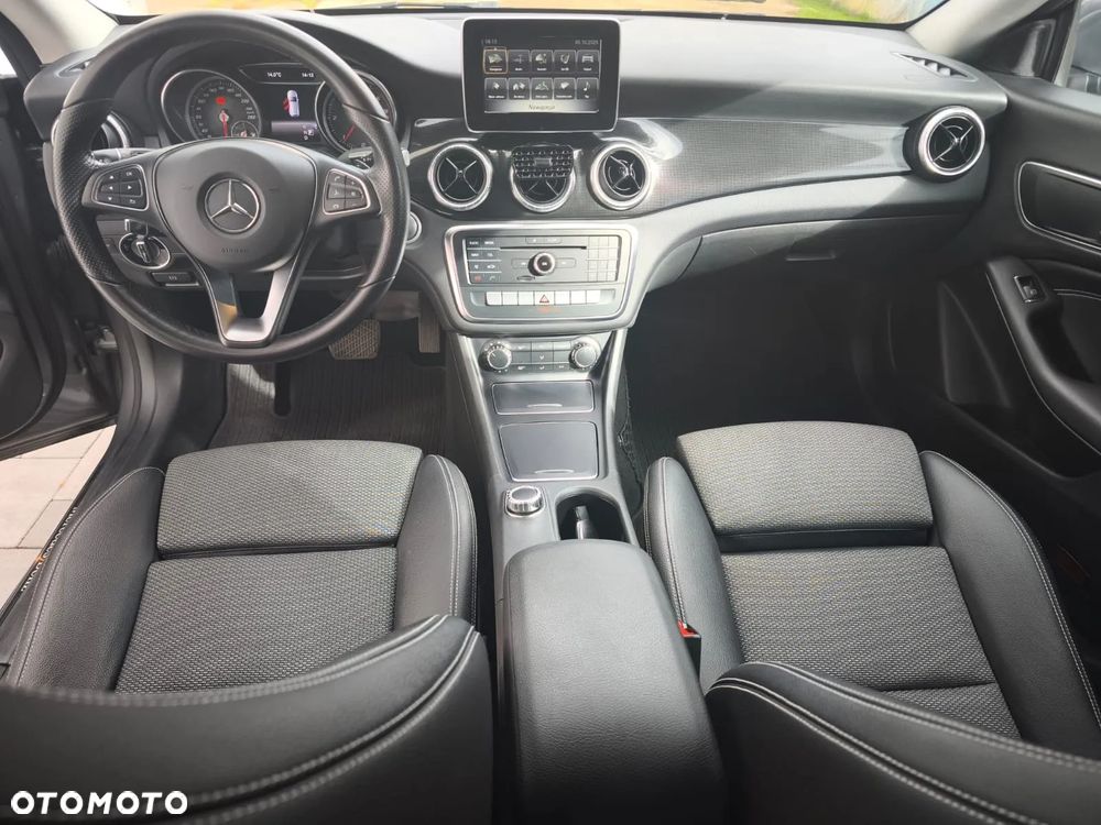Mercedes-Benz CLA 180 d 7G-DCT - 6