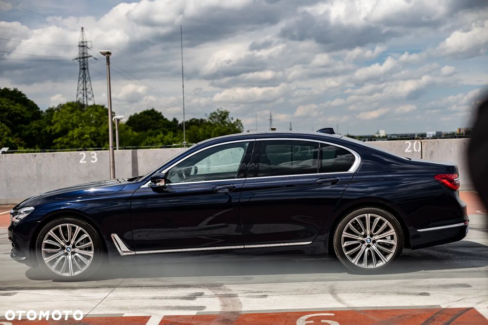 BMW Seria 7 730d - 12